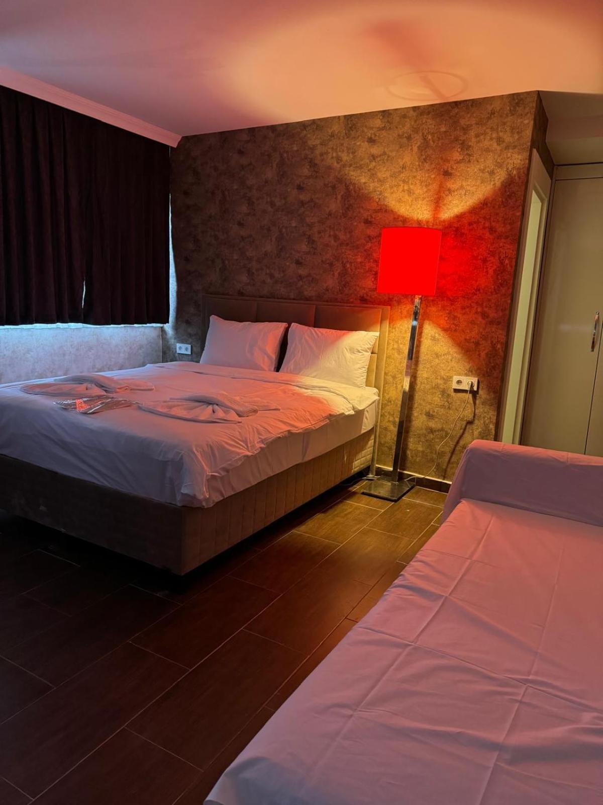Gran Brn Hotel Taksim Истанбул Екстериор снимка