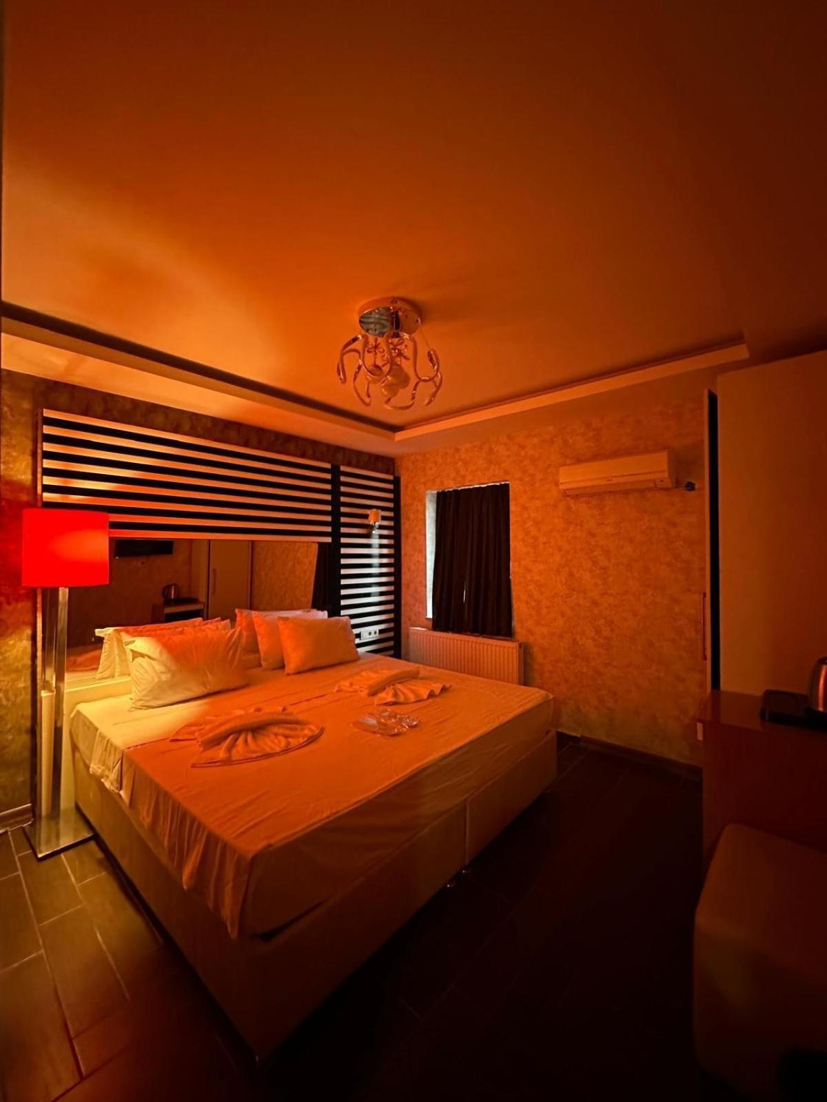 Gran Brn Hotel Taksim Истанбул Екстериор снимка