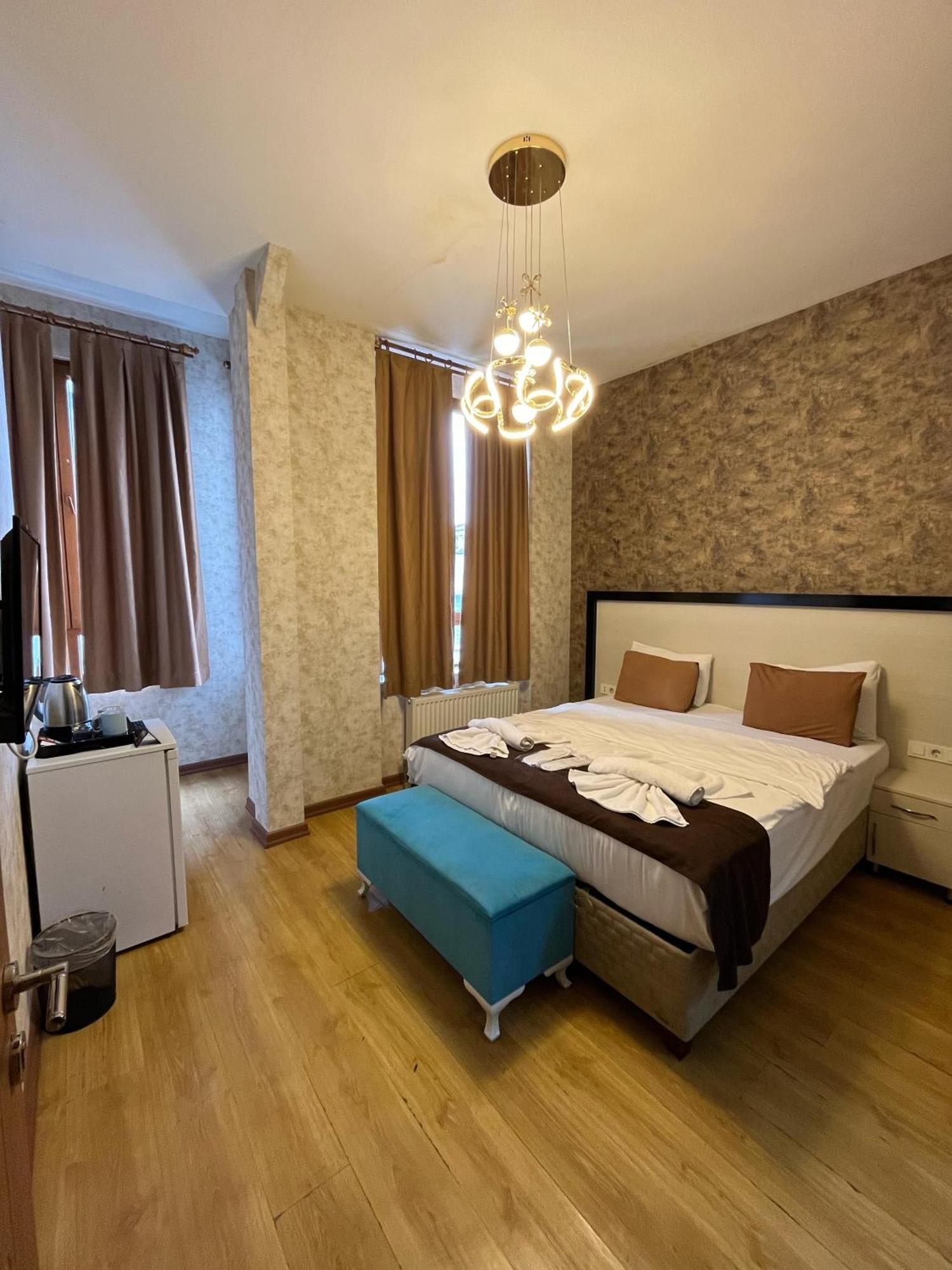 Gran Brn Hotel Taksim Истанбул Екстериор снимка